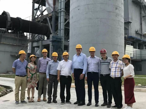 Wholesale Fast Hardening Wear 32.5/42.5/52.5 Silicate white cement for colored pavement tiles and putty White Silicate Cement