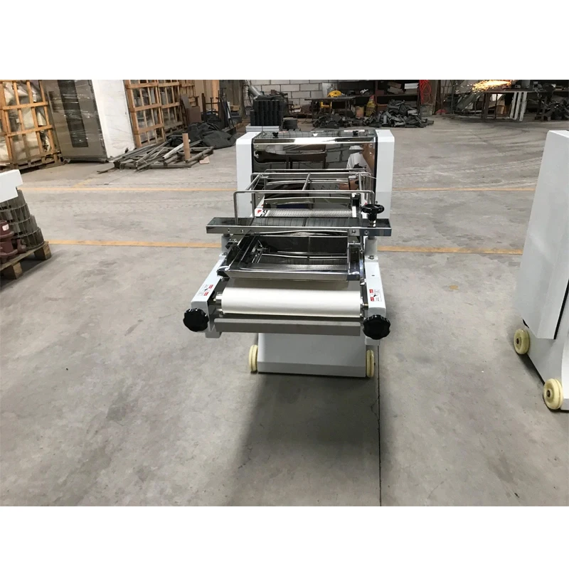 CE certification Commercial  380mm Automatic Bread Toast Dough Moulder for Bakery