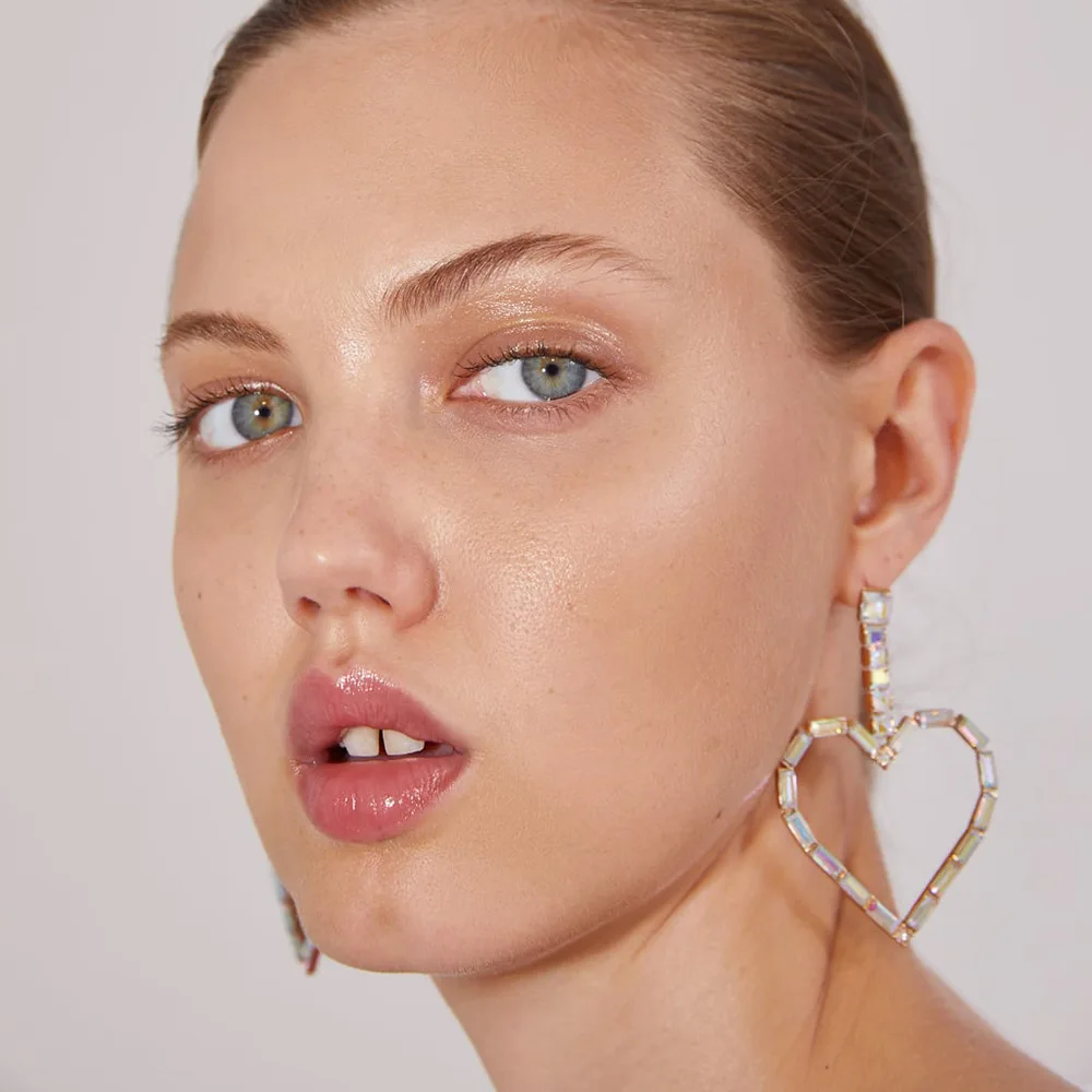 2020 Latest ZA Alloy Full Rhinestone Crystal Heart Simple Earrings