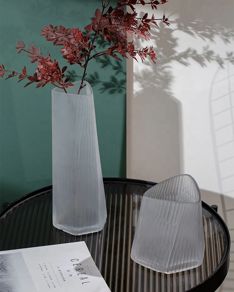Bixuan Handmade Mouthblown Art Glass Flower Vase Unique Sanding Surface Design Geometrical Shape Solid Matte Color Flower Vases
