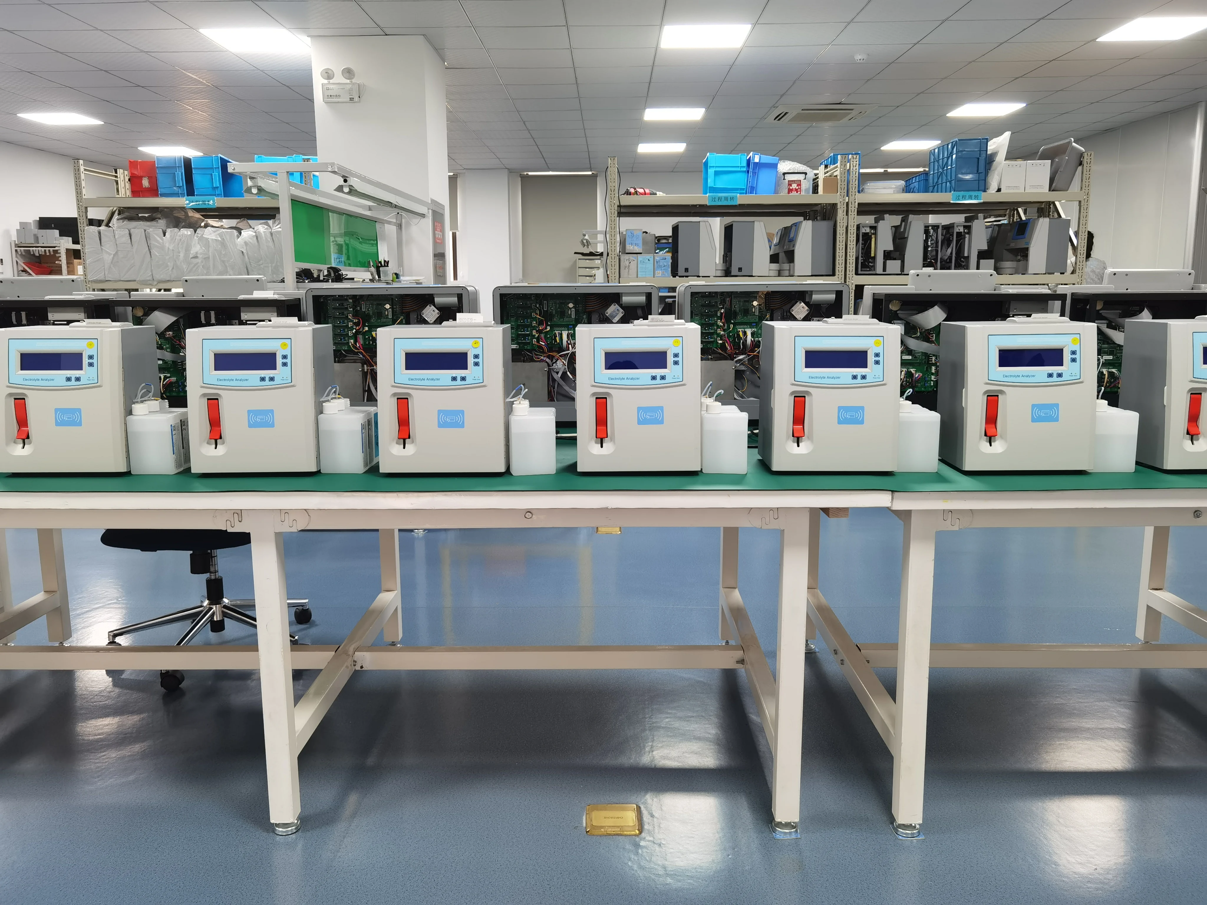 Low price EA-320 Portable Electrolyte Analyzer K Na Cl Ca PH ISE Electrolyte Analyzer Machine Urine Analyzer Machine