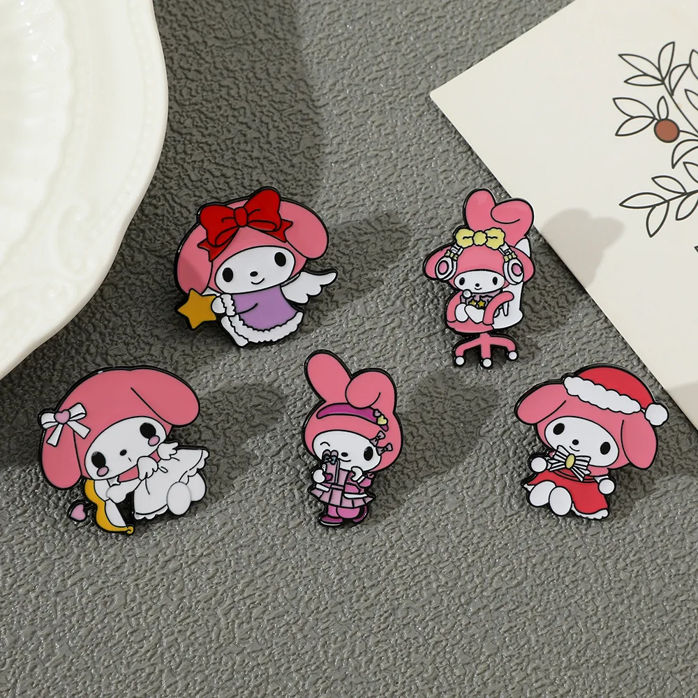 Custom metal enamel moving cute cartoon Soft cute Sweet Melody Metal Badge Pin factory