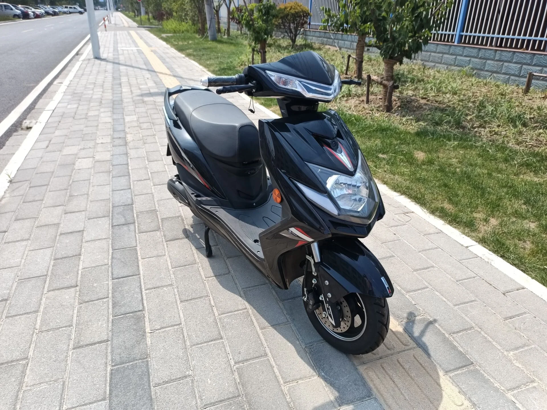 Педаль с логотипом OEM для Европы Японии электроскутера мотоцикла