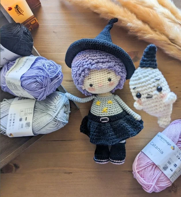 Customized Hand Crochet Dolls Cute and Beautiful Girls with Halloween Hats Multi Color Pretty Dress