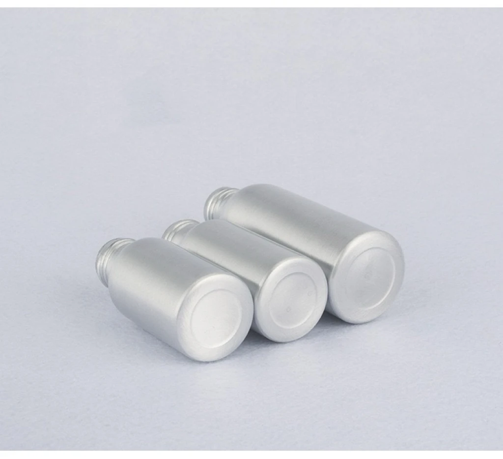 China Manufactured Fine Mist Toner Water Bottle New Design Aluminum Spray Cosmetic Dispenser Bottle with Lids and Bottle Caps