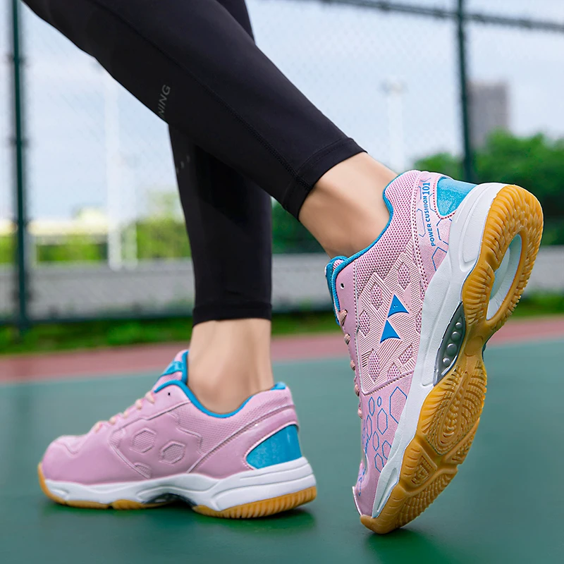 New professional badminton shoes for men and women with anti-slip wear breathable tennis volleyball table tennis shoes