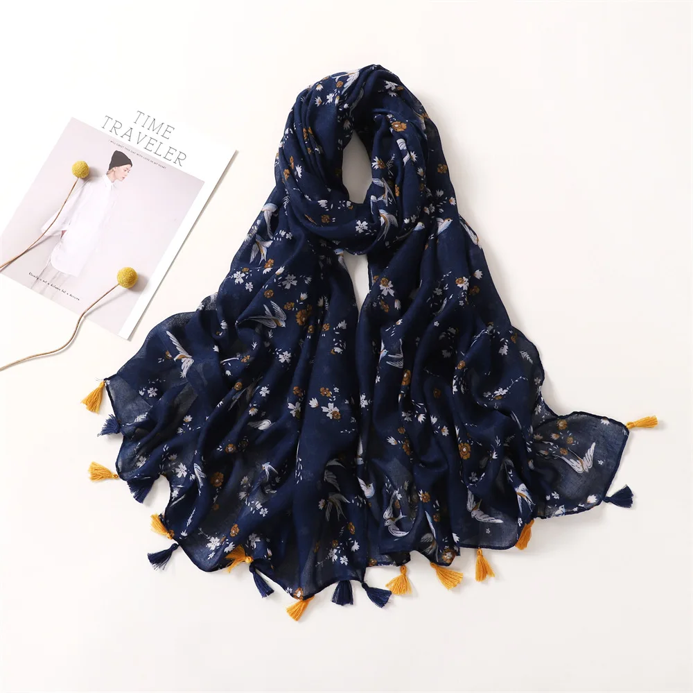 Wholesale Fashion Style Soft Viscose Scarf With Tassels Saudi Arabia Summer Muslim Women Navy Flower Cotton Head Scarfs Hijab