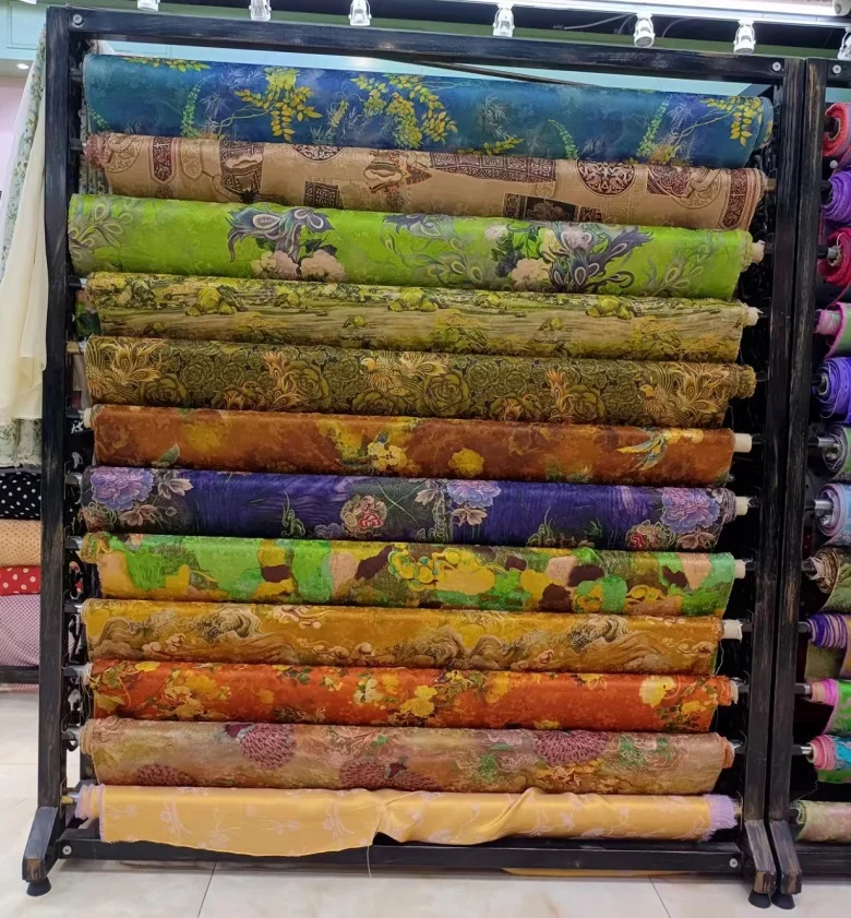 OEM Custom Printed Silk Fabric Pure Natual Digital Soft Floral Satin Silk Fabrics For Clothing Customized Print Screen Prints