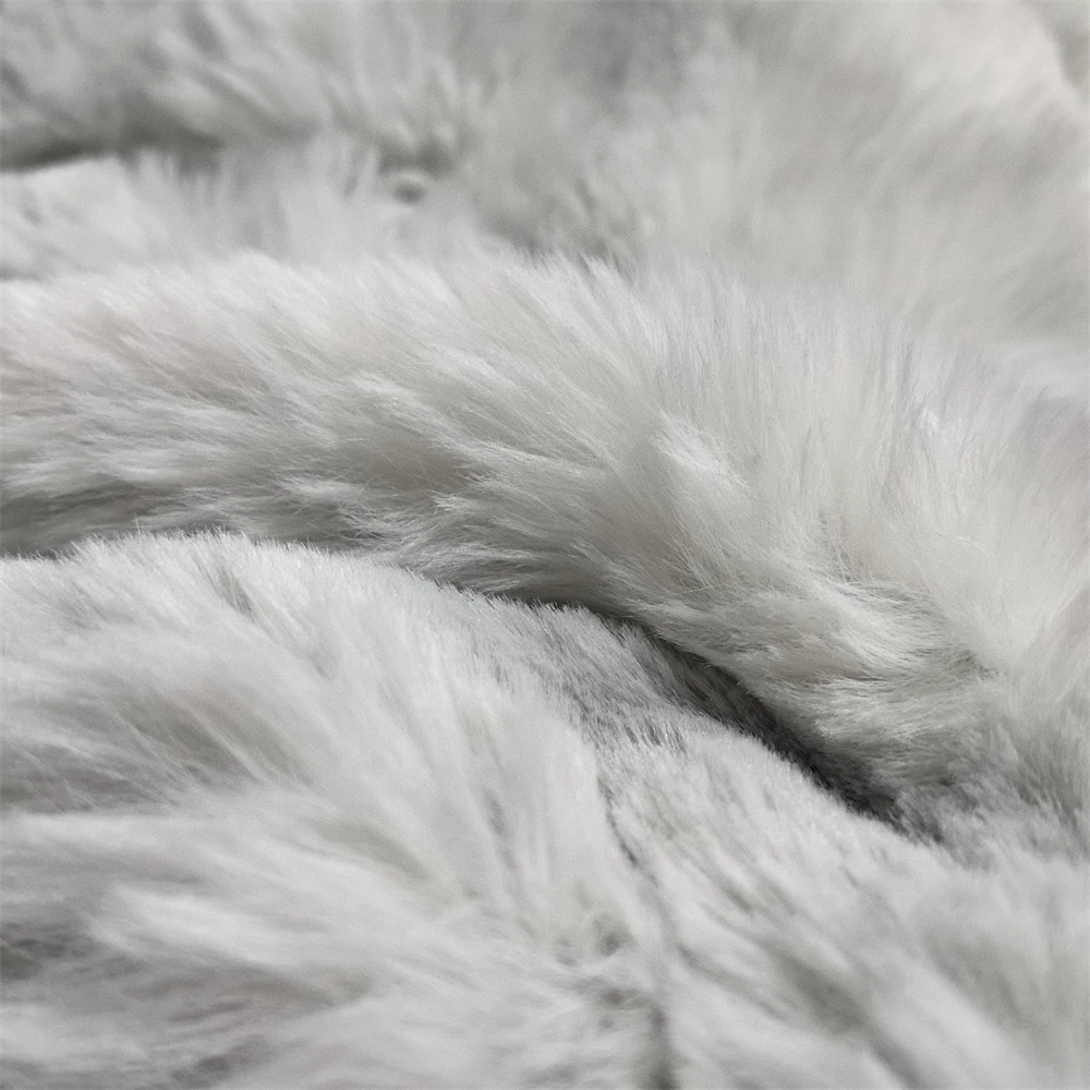 Factory Wholesale Customize Print Fluffy Throw Blanket Warm Bunny Fleece Portable Bed Blanket Fit Four Seasons