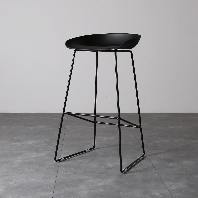 Modern stackable metal legs longe table kitchen hotel PP plastic high bar stool