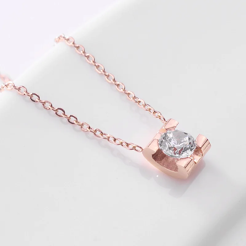 Korean Fashion Rose Gold Plated Simple Four-Prong Single Diamond Pendant for Women Versatile Trendy Titanium Steel Neck