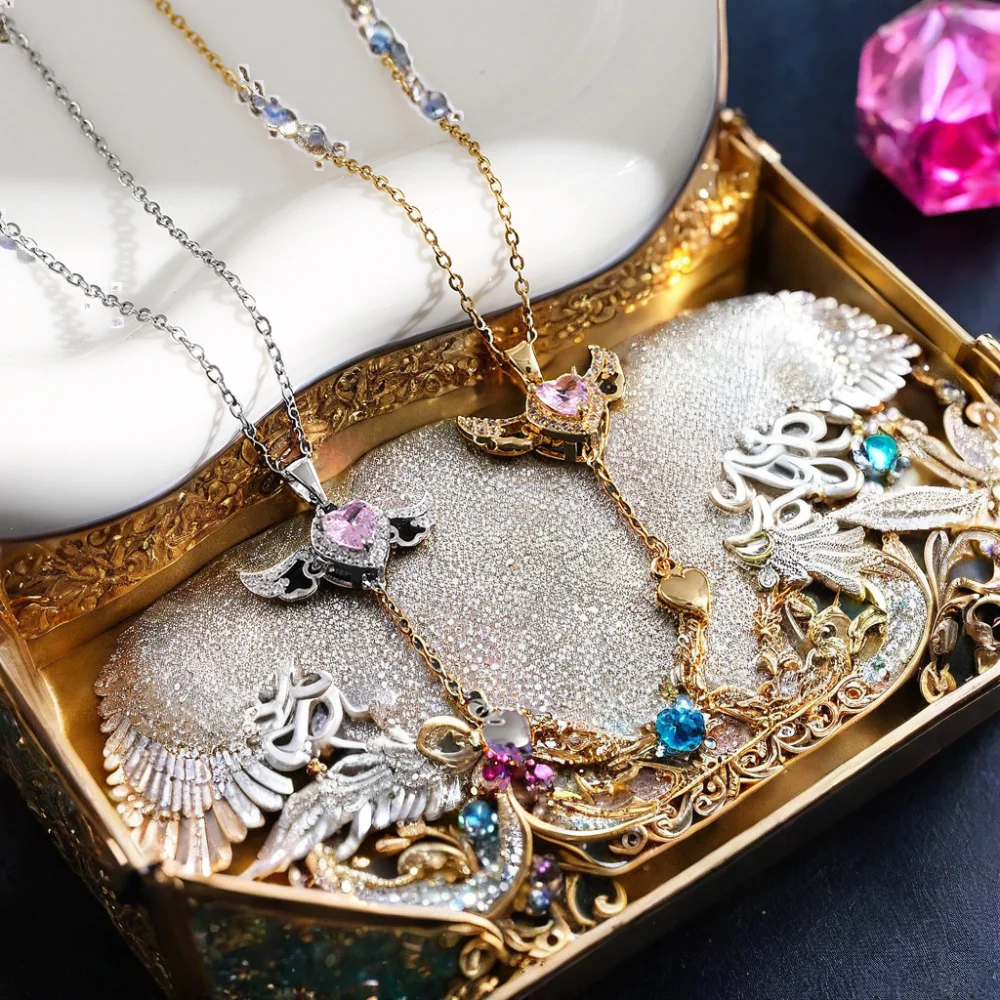 Cupid Angel Wings Love Necklace for Women Small Wings Tassel Pendant on Clavicle Chain Classic Style for Gifts Weddings Parties