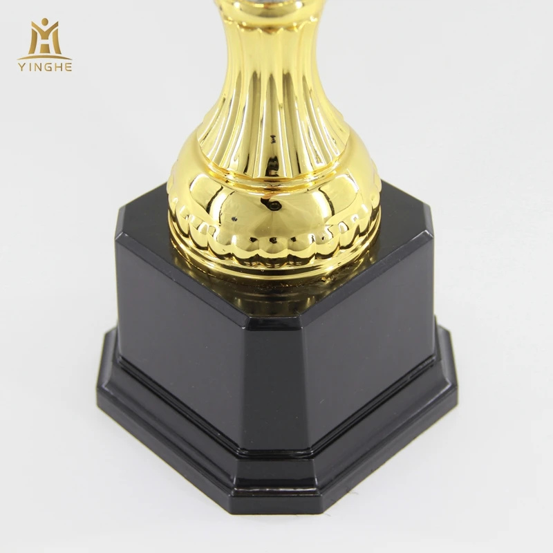 Custom metal plastic trophy low cheap price high quality