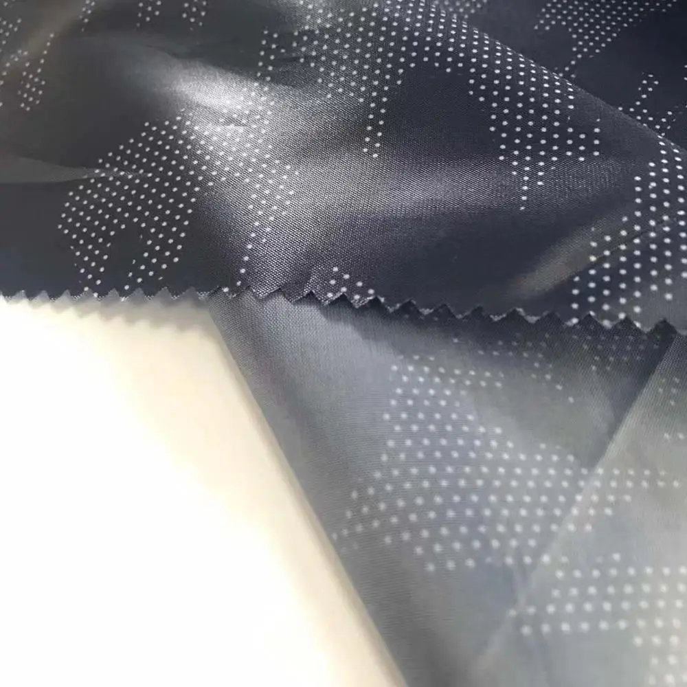  Ткань с принтом тафты 230T масляным покрытием для швейной одежды