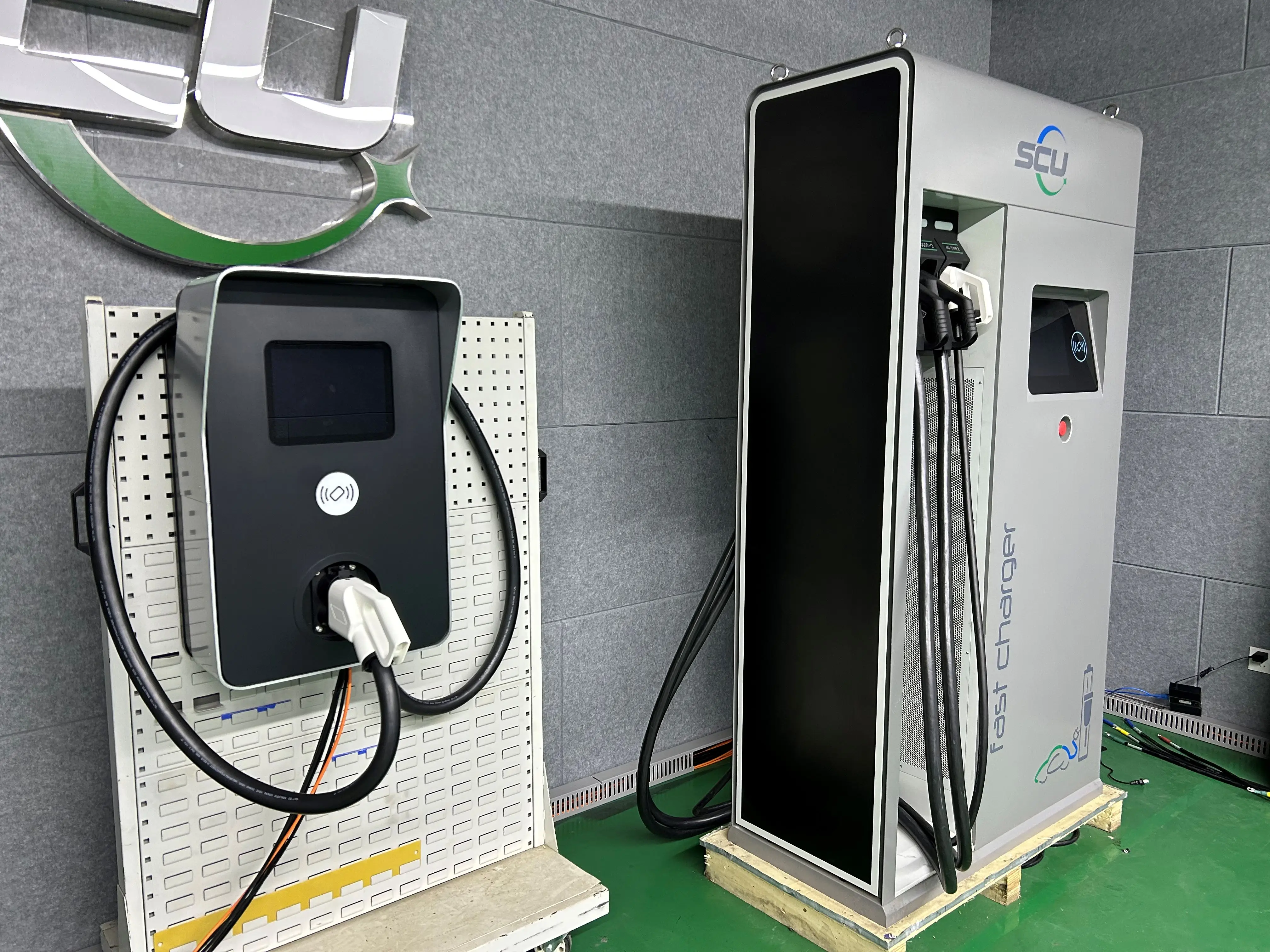 SCU Auto Electronics Car Battery Charger EV DC Fast Charger 60kw 120kw 150kw for Commercial fleet operators/fuel station