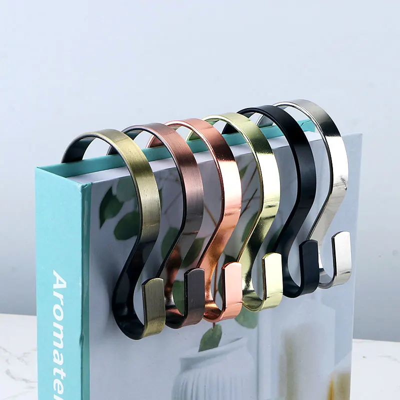 Multi-Purpose New Design Cross Border Metal Hooks for Christmas Stocking and Fireplace for Graduation and Ramadan