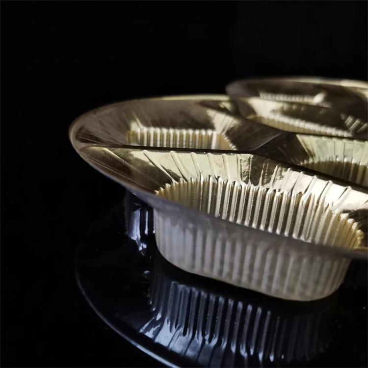 Custom PET high quality golden blister plastic tray for chocolate cake candy food