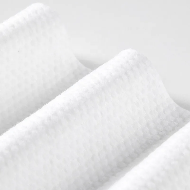 100% Viscose Spunlace Nonwoven Fabric Rolls Customized Size 40GSM-50GSM dot plain mesh snow design
