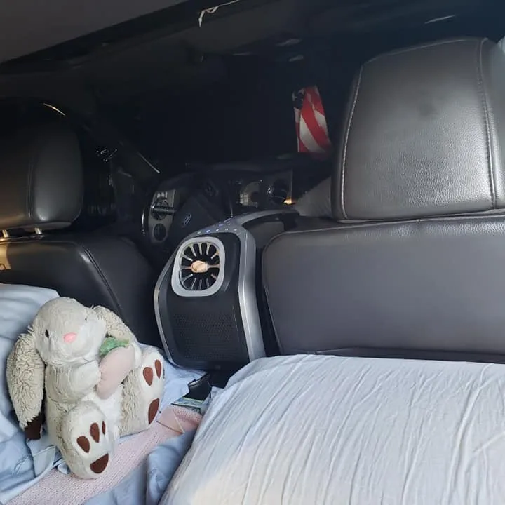 2300BTU Mini Portable Air Conditioner Energy Saving Camping Solar air conditioner for Tent Truck