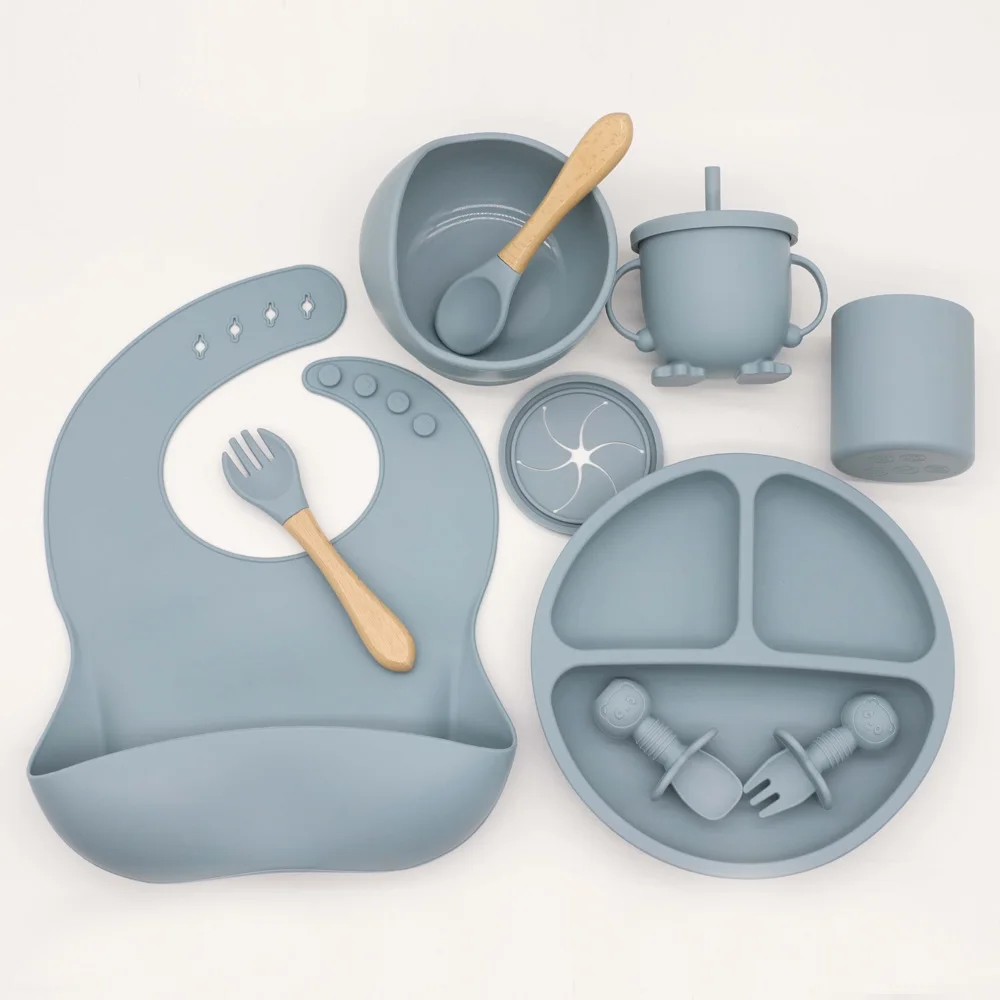Wholesale custom bib bowl plate sippy snack container training cup short bear spoon fork tableware silicone baby feeding set