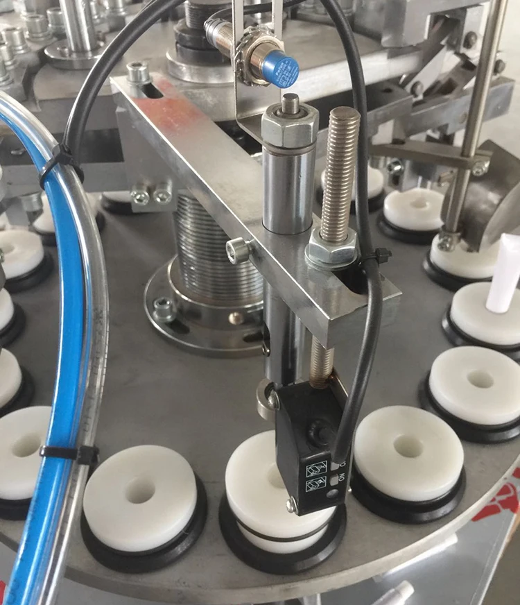  Automatic Ultrasonic Plastic Soft Tube Filling And Sealing