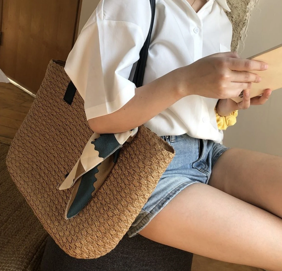 Niyang factory wholesale beige summer tote women handmade striped floppy paper straw large size wide brim beach hat and bag