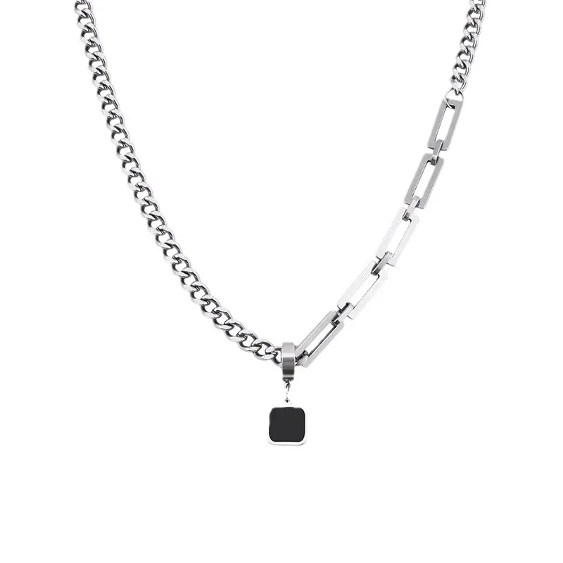 AA017639 Titanium Steel Chain Splicing Necklace For Men Simple Black Square Pendant Clavicle Chain