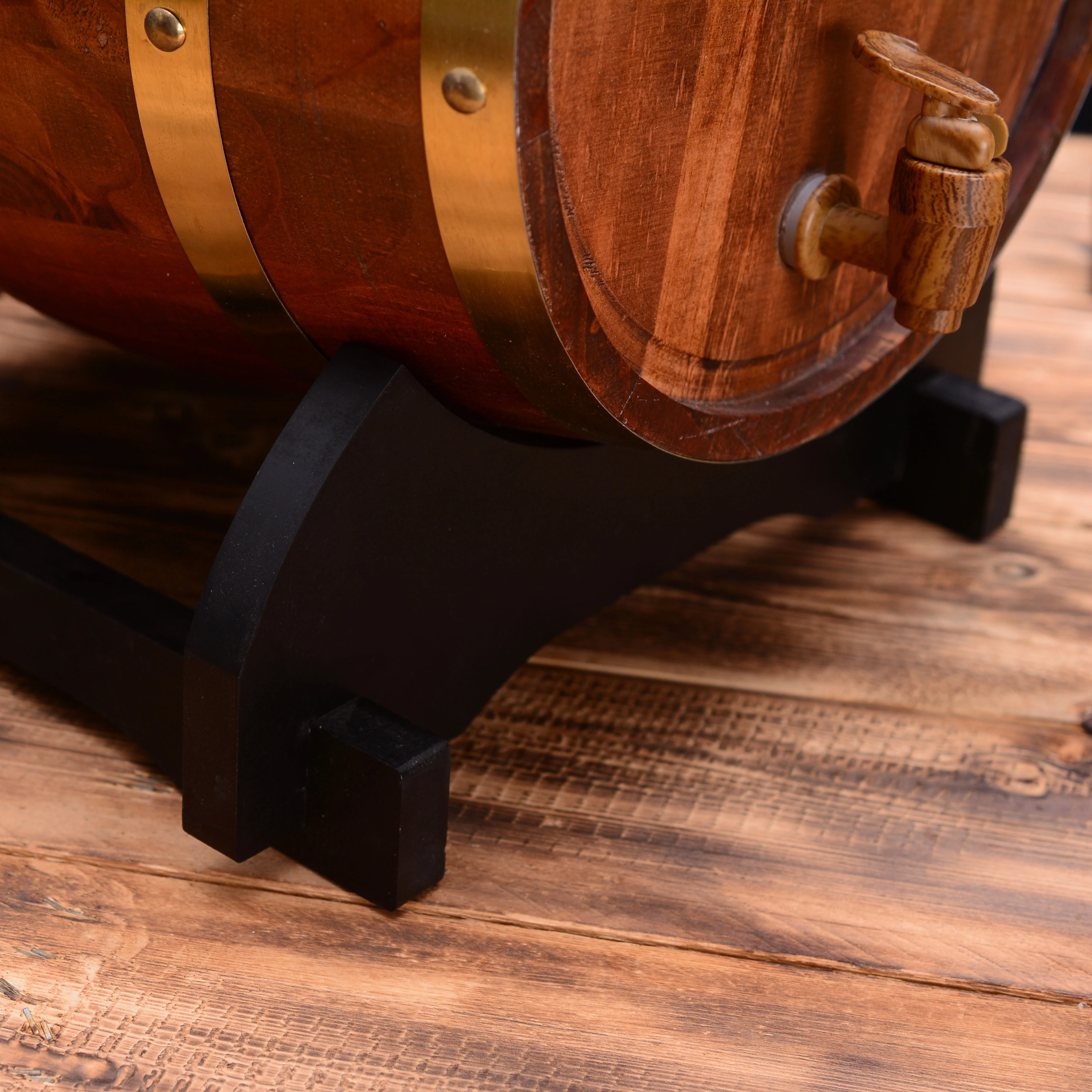 Customized 2L Mini Oak Barrel Wholesale Factory Price Rum Wine Oak Barrel Vintage Oak Barrel