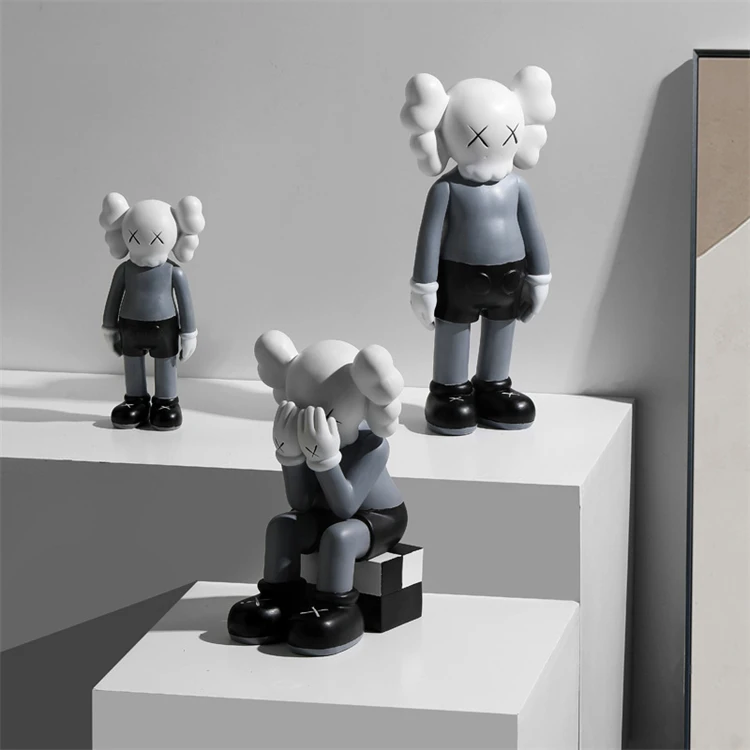 Nordic creative light luxury bear ornaments tide play doll resin crafts home decoration ornaments