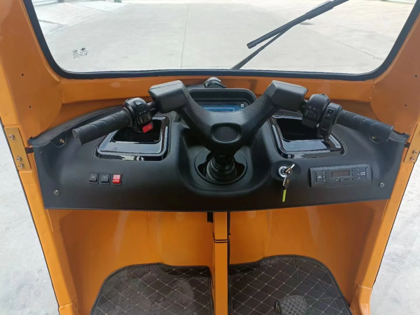 Popular TUKTUK 1500W electric tricycle with canopy and multi-seat tourist sightseeing vehicle passenger electric tricycle