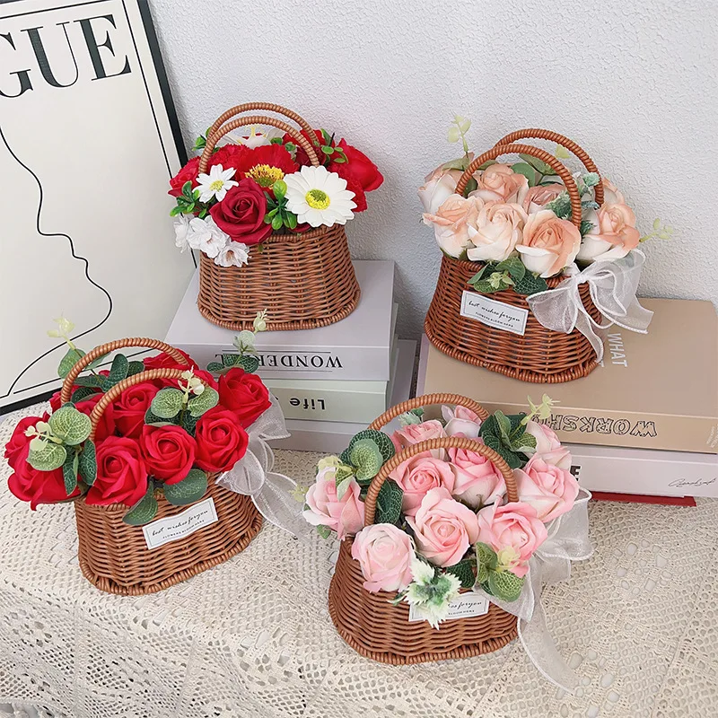 Wholesale Gift Baskets Wicker Fruit Baskets with the rose flower