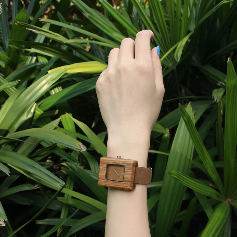 SOPEWOD Top Brand Leather Strap Bamboo Watch Men Analog Quartz Wooden Hand Watches With Custom Printed Logo