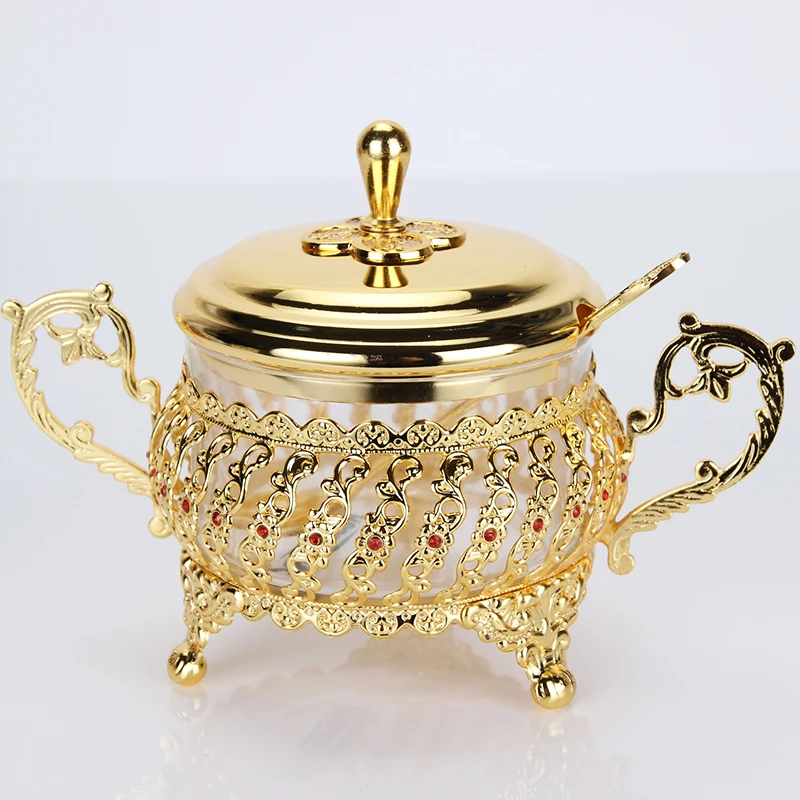 
2020 decorative gold 3pcs sugar bowl spice pot with spoon sugar jars  (1600052040437)