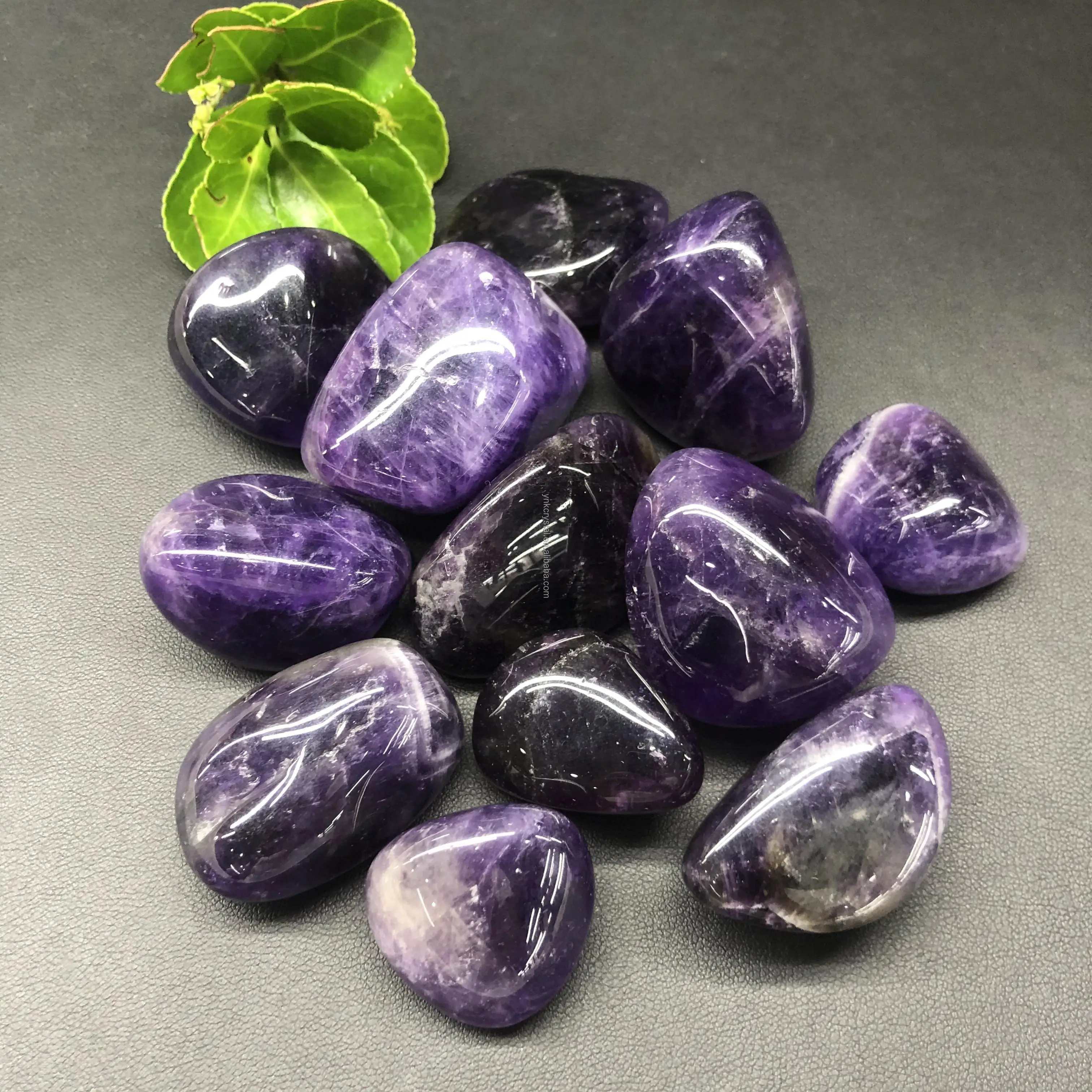 Wholesale high quality natural polished crystal amethyst tumbles healing quartz tumbled stone for gifts
