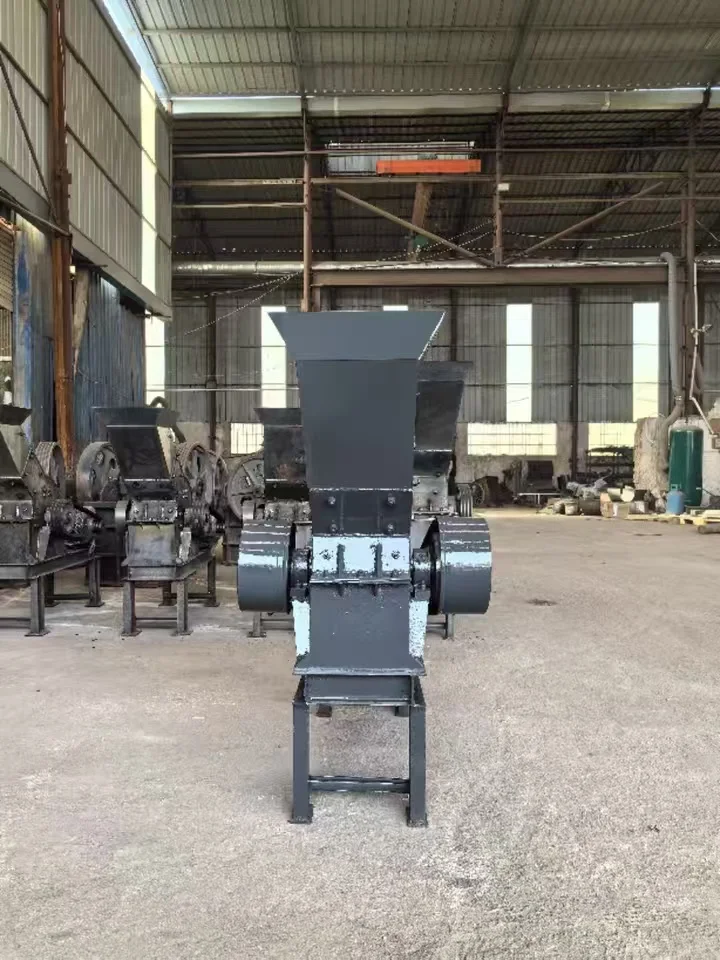 Mine small crusher Construction waste shredder small mobile coal glass gold ore rock crushing machine
