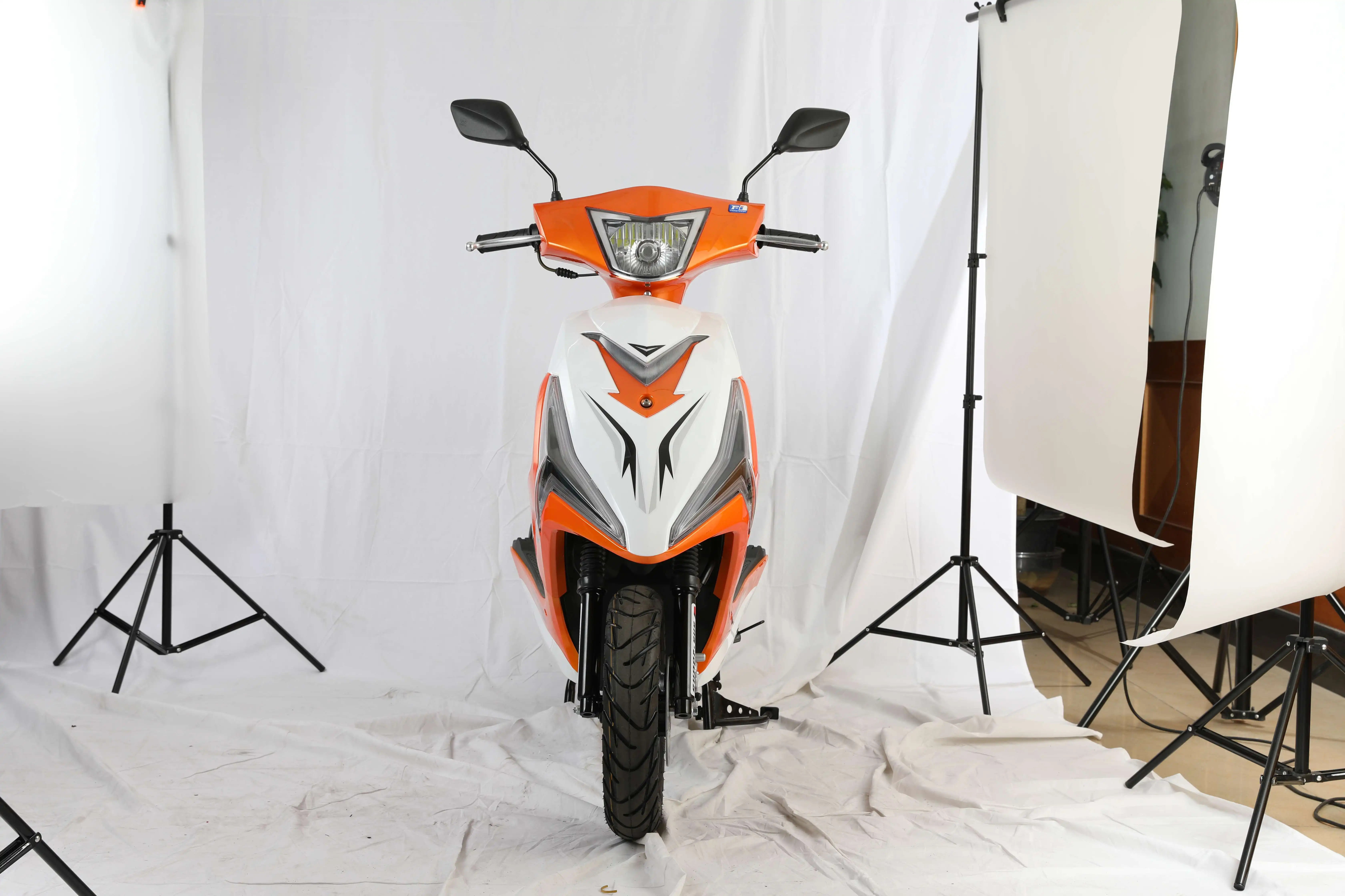 
China Wuxi origin factory sales fashion cool car gasolina moto motos motor gas scooters 