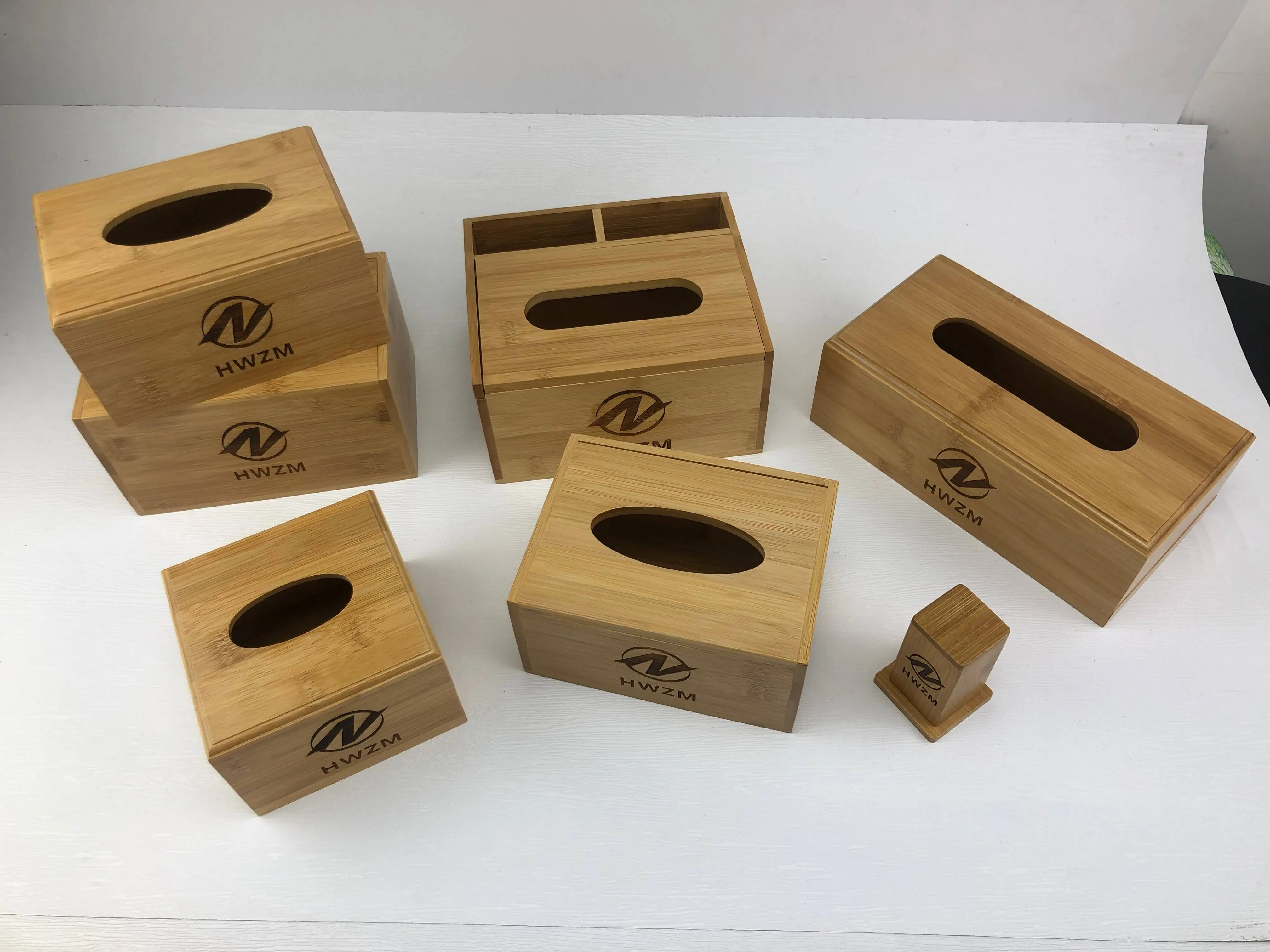 Eco Friendly Custom Bamboo Tissue Box Holder Tissue Wooden Display Box Hot Selling Wholesaler