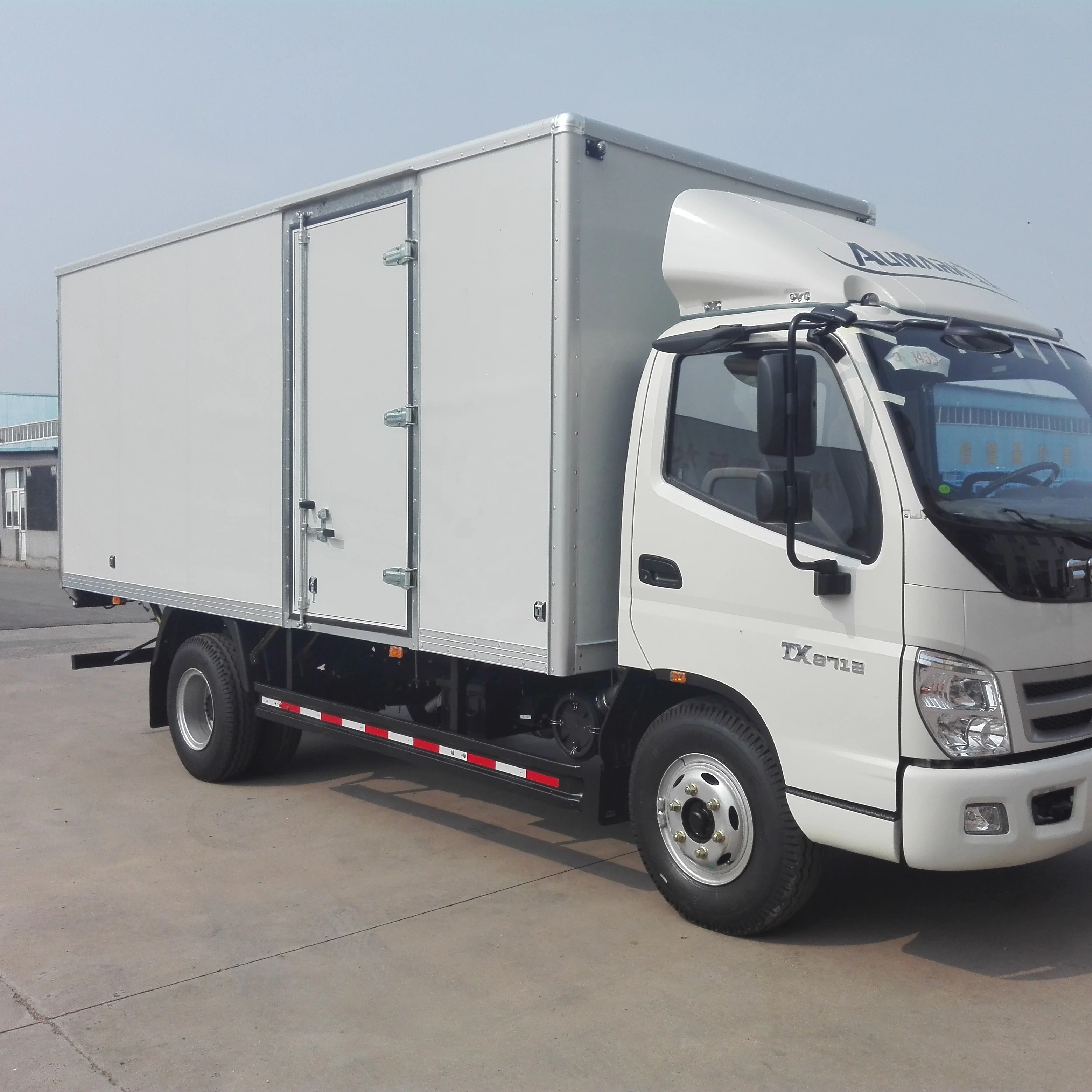 Dry truck body for K 2700, K100, k200