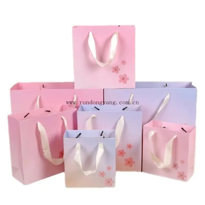 Custom Logo Print Shopping Paper Bag Clothing Shoe Packaging Cheap Washable Kraft PaPer Gift Bags