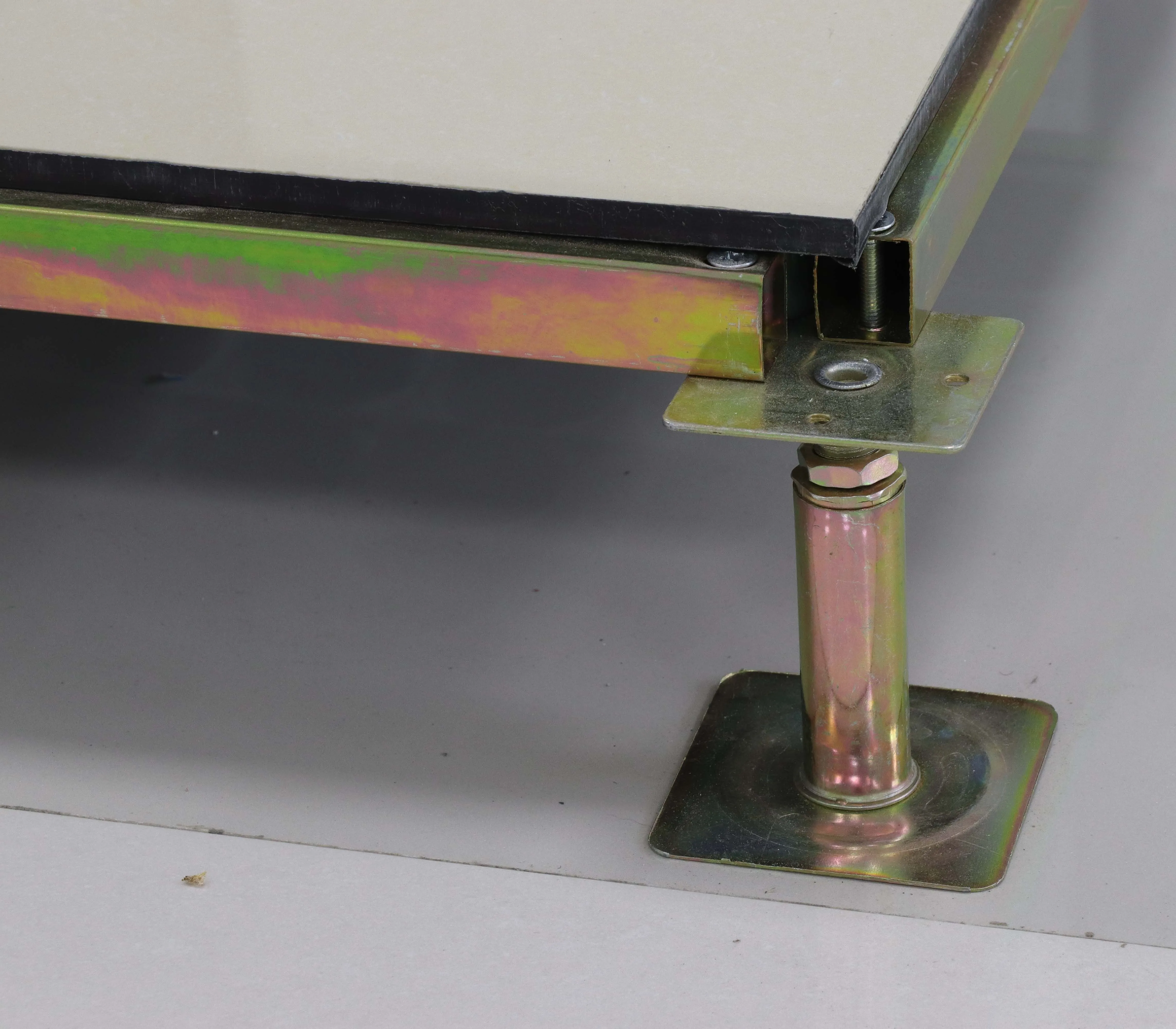 porcelain raised floor tiles factory plant raised floor  yellow Polycrystalline ceramic tile Anti static floor