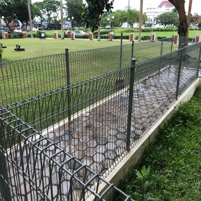 Hot dip Galvanized Roll Top Profile Security wire mesh Fence