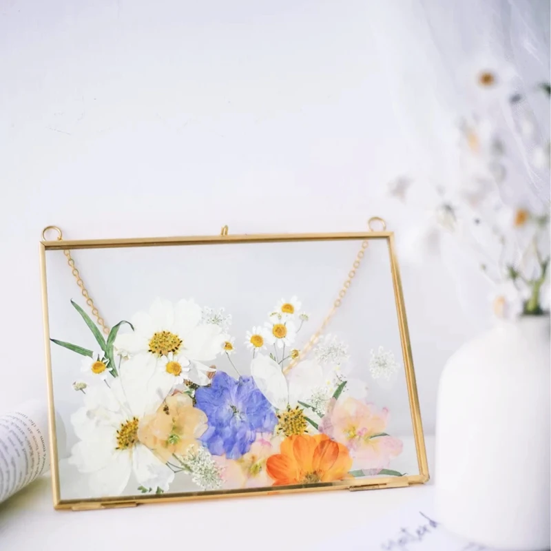 Vintage Brass Picture Plant Specimen Diy Dried Pressed Flower Hanging Painting Customization Transparent Metal Glass Photo Frame