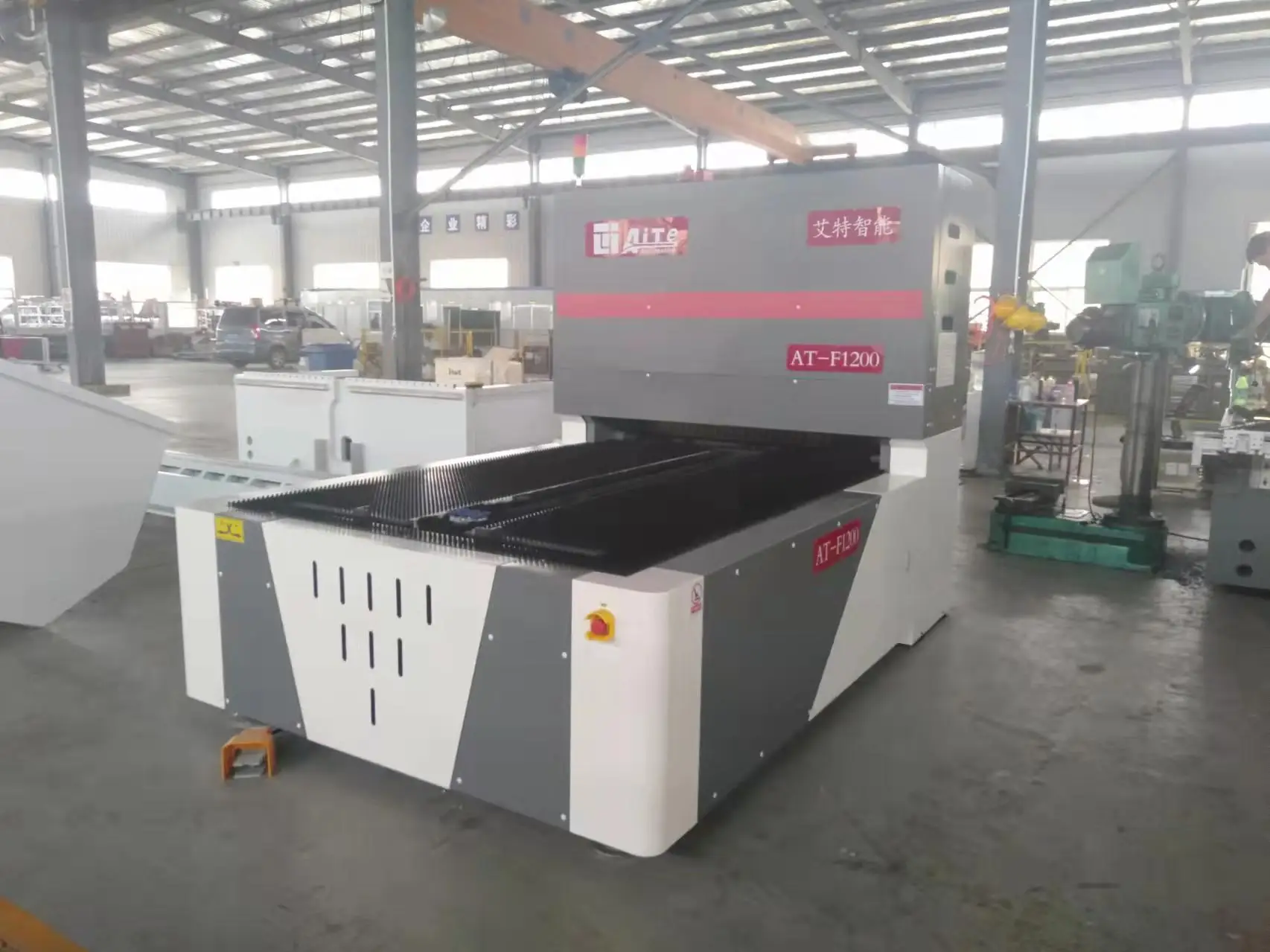 1200 mm  CNC sheet folding machine  for sheet metal bending