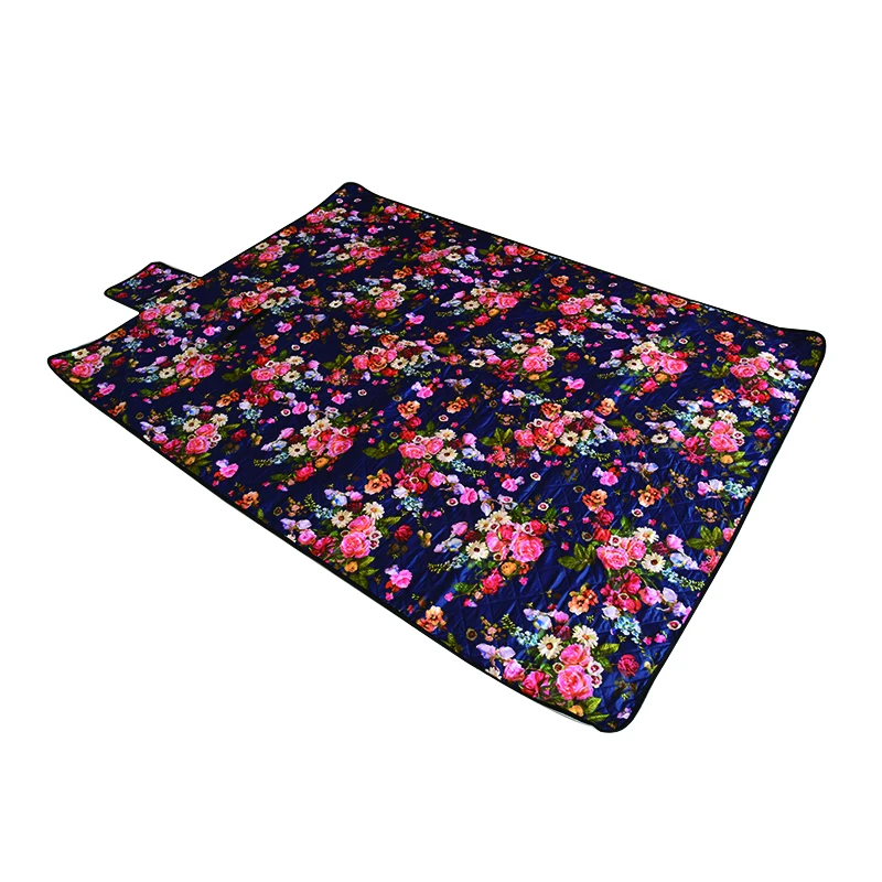 
 1.5*2 M Moisture Proof Printed Picnic Blanket Playing Mat with Aluminum foil Backing for Outdoor Camping Beach Park Travelling  