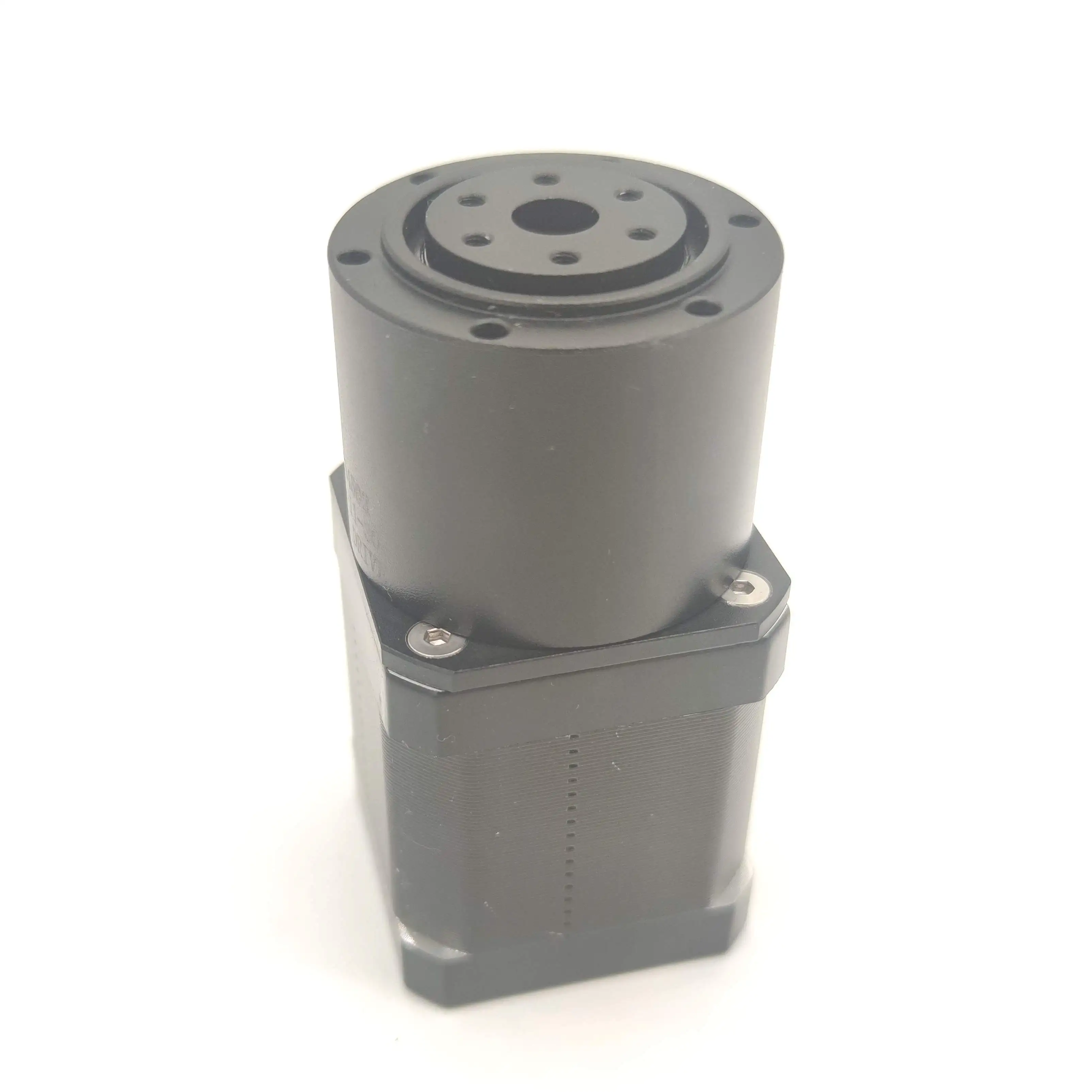 Harmonic Drive Reducer with Nema17 1.8 Degree 2 Phase Stepper Motor