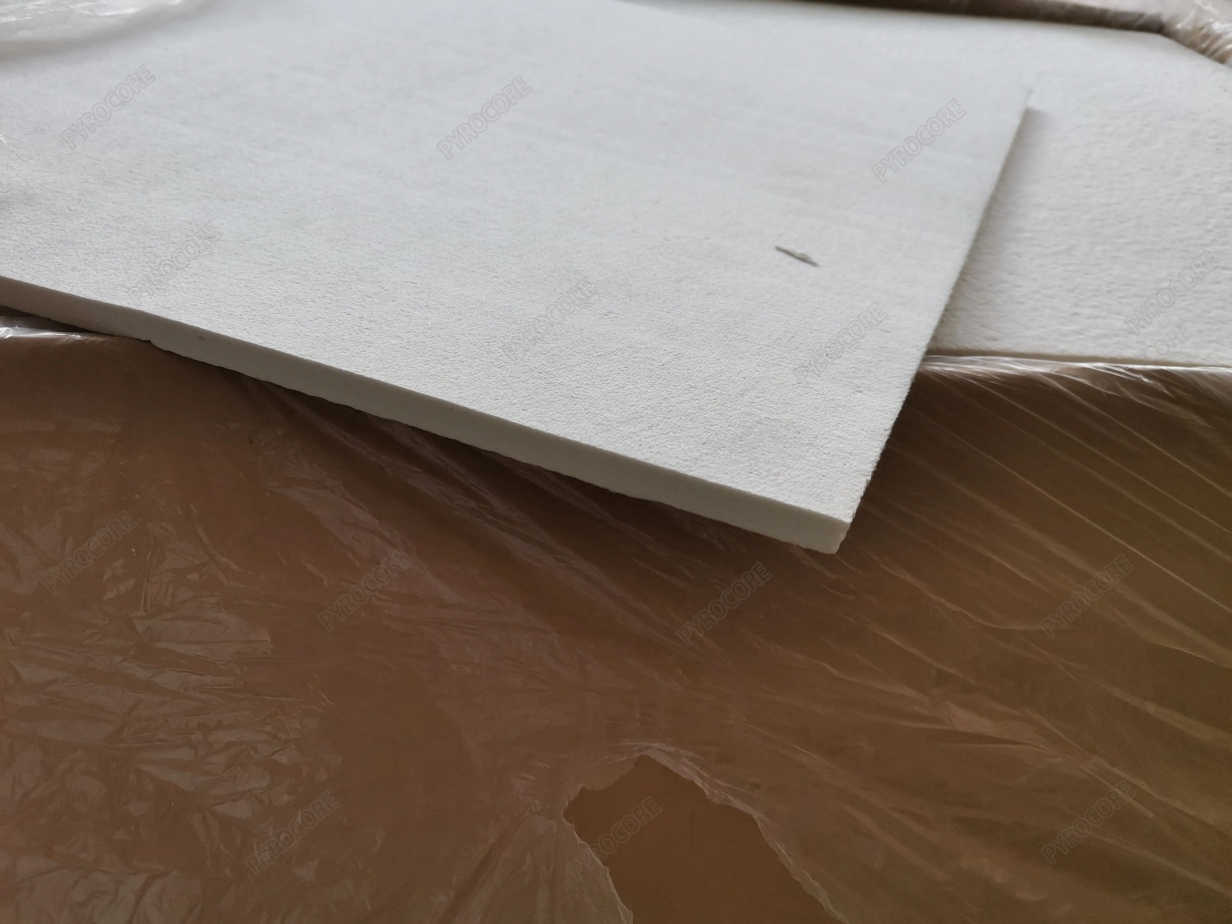 Fire Insulation In Buildings High Temperature High Alumina Ceramic Fibres Wall Paper