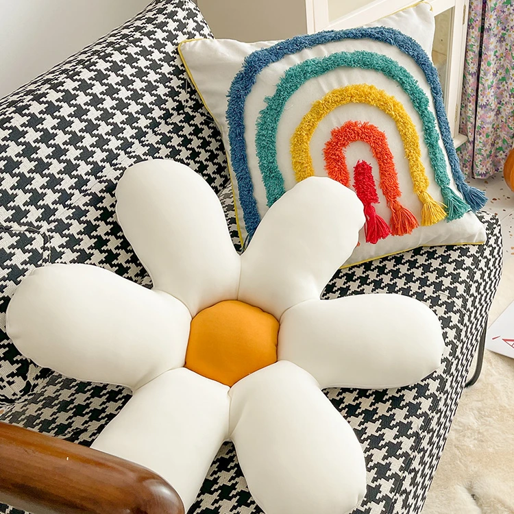 INS Style Flower Shape Luxury Decorative Large Sofa Elegant Throw Pillows Set