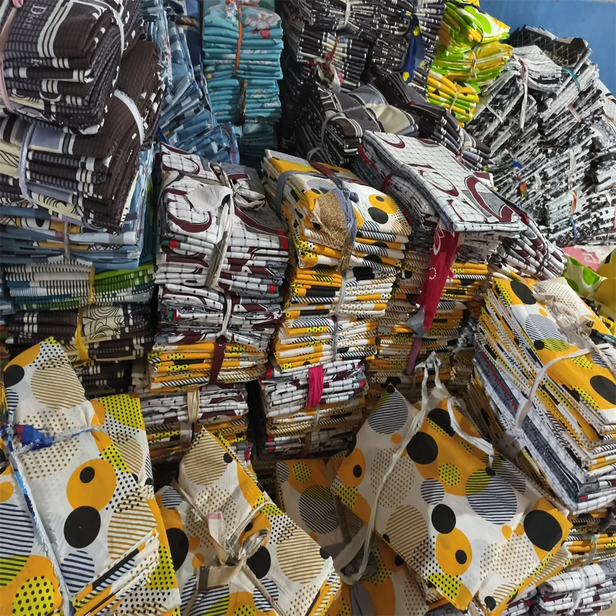 Hot Selling premium soft texture 100% Microfiber Polyester Geometric Flat Sheet with Pillow Cases in 3pcs fabric