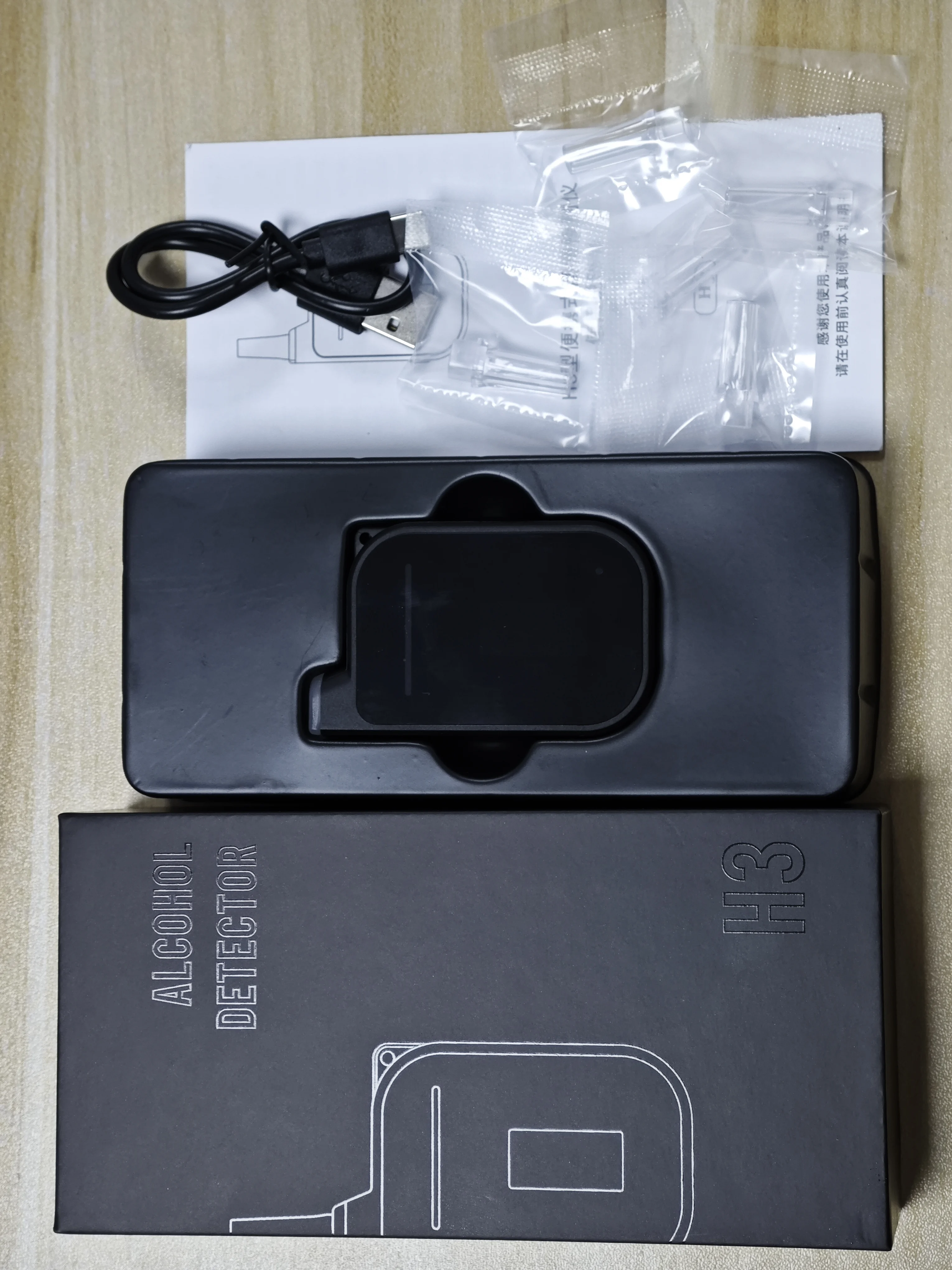 Fashion Mini Alcotester Breath Alcohol Breathalyzer with  High Accuracy