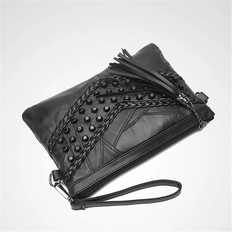 Retro Rivet Envelope Shoulder Bags for Women Small Messenger Bag PU Leather Lady Pouch Bag Black Purse